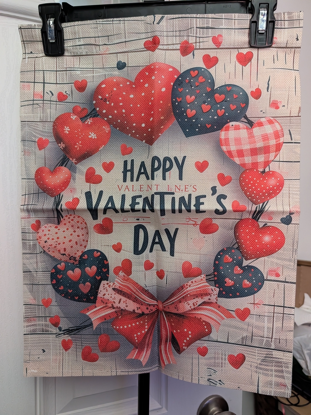 Valentine's Day Heart Wreath Wall Decor Canvas